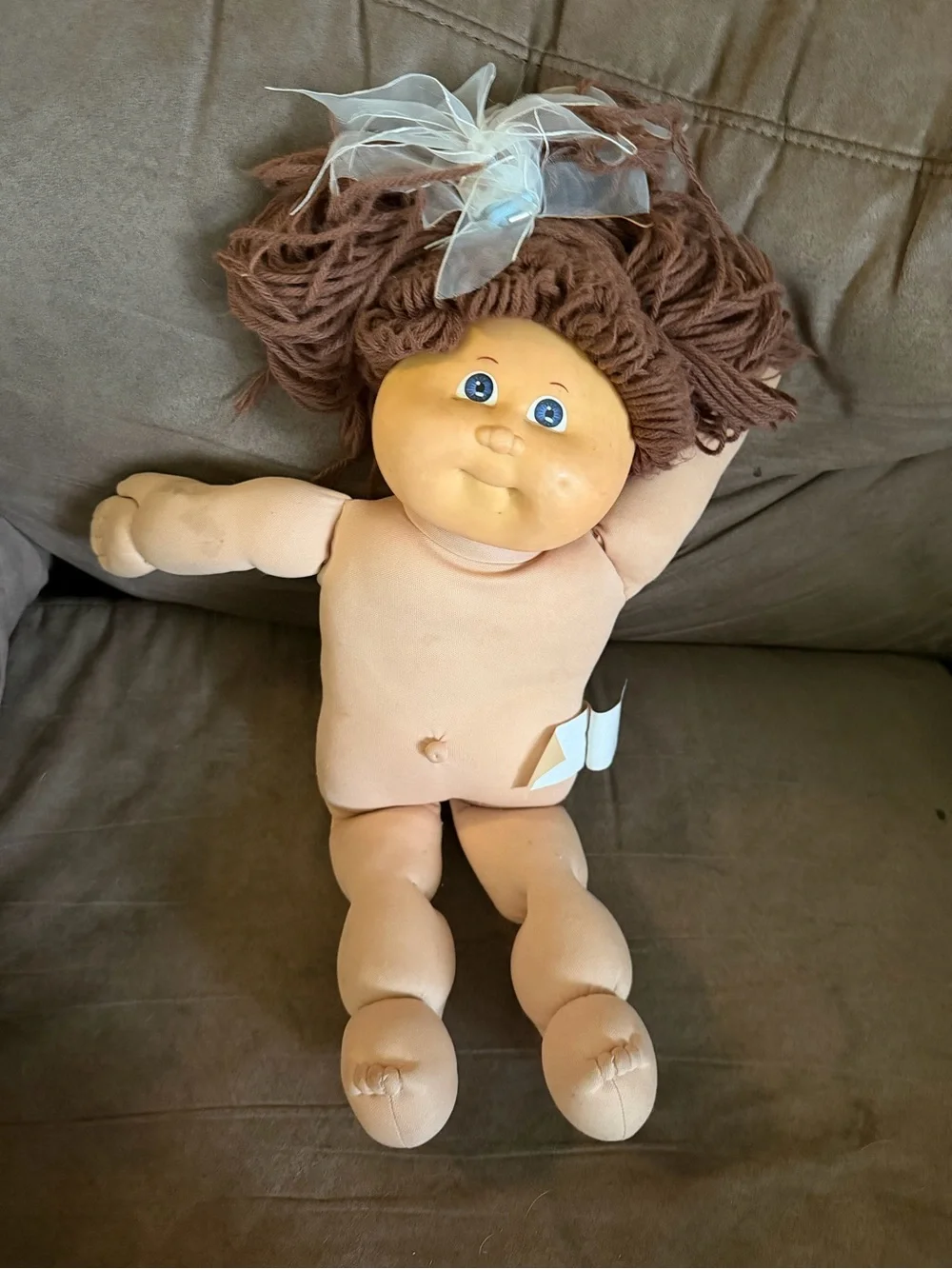 Vintage 1978-1982 cabbage patch doll with outfit